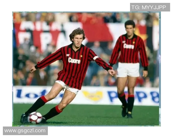 南京足球队进攻革新之路：战术创新与团队协作的完美结合