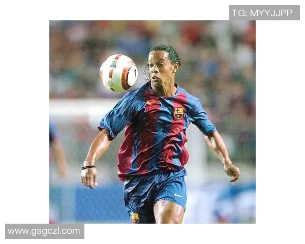 足球明星与小罗的首次相遇引发的传奇故事与友谊之旅